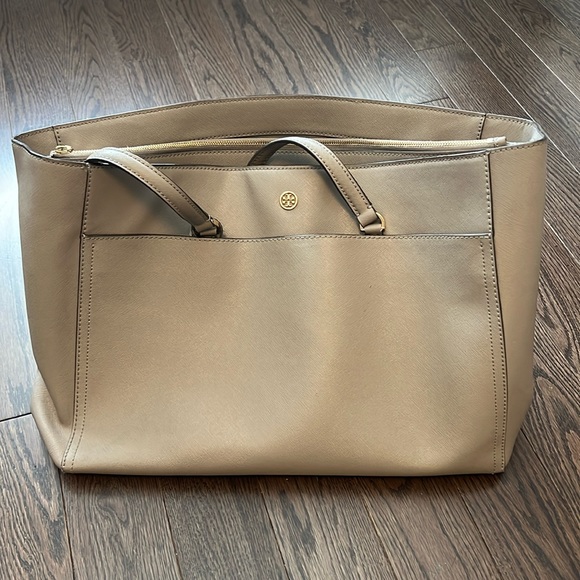 Tory Burch Tote - Picture 1 of 8